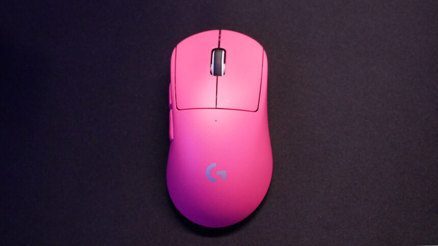 Logitech G Pro X Superlight 2 Dex Hands-on - G Pro delivers ergonomics