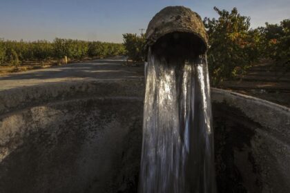 Ten years after California groundwater law was signed, major challenges remain